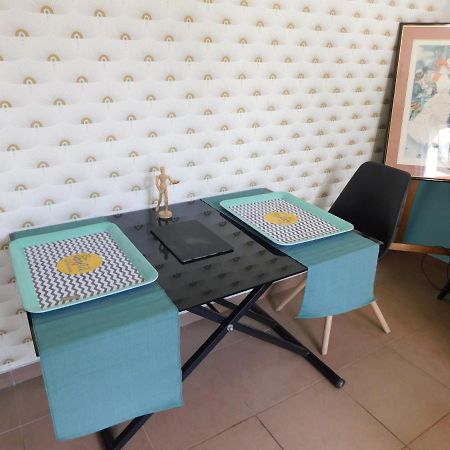 The Little House - Non Fumeur Apartment L'Hay-les-Roses Екстериор снимка